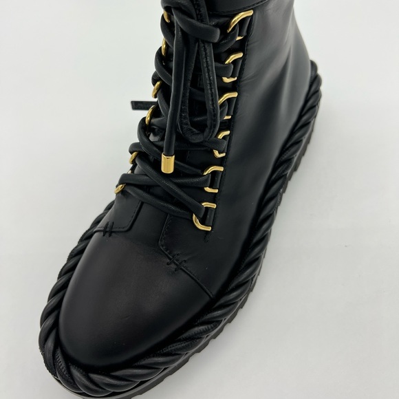 Authentic NEW Valentino Garavani Combat boots - Picture 5 of 15
